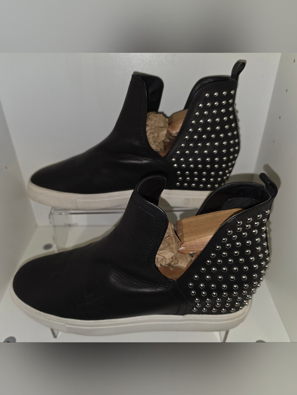 Steven by Steve Madden Chloey Black Leather Studded Wedge Sneaker Sz. 9.5 EUC